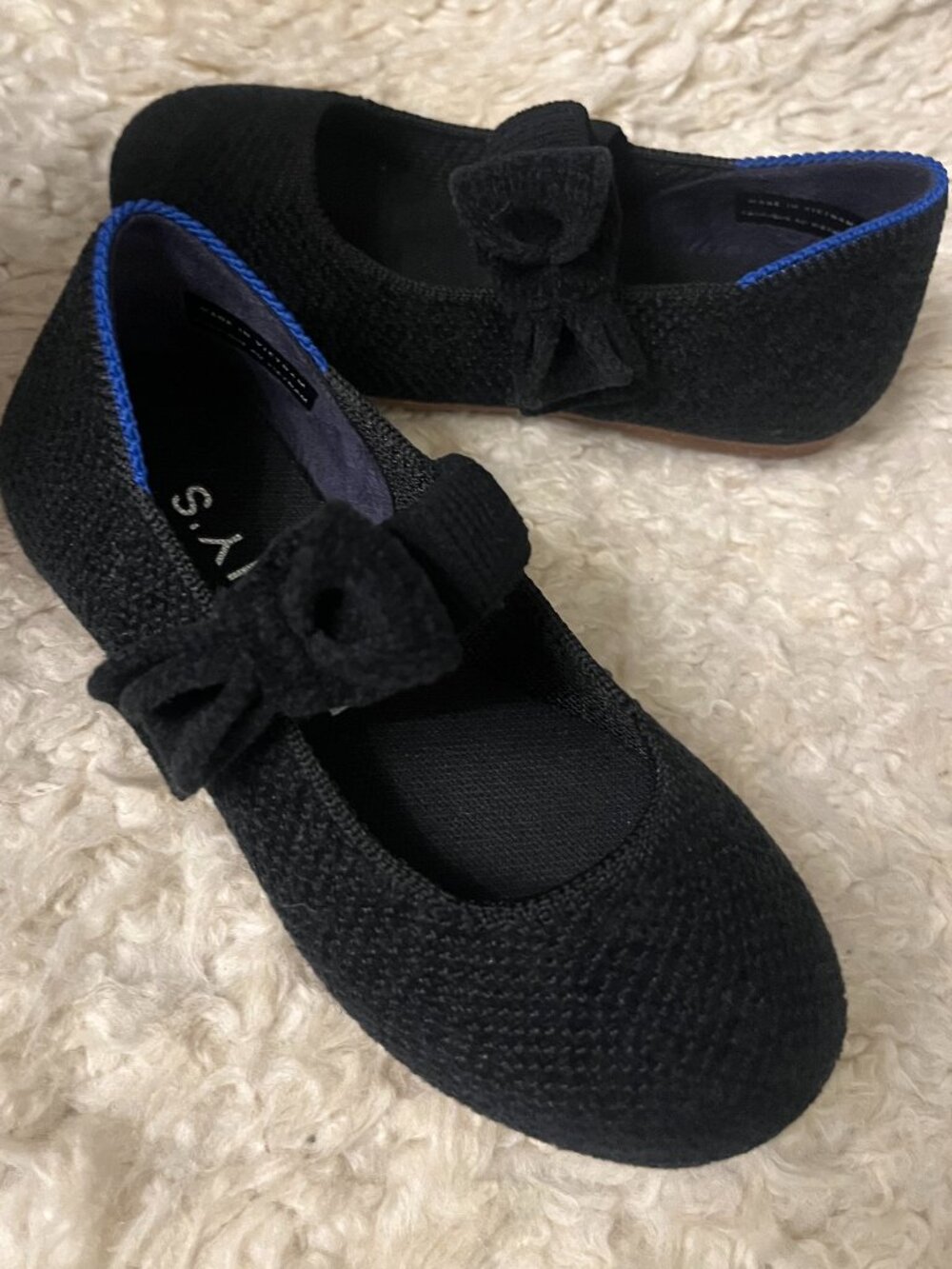 Black Rothy's Kids Tux Bow Mary Jane (9T but fits like an 8T)